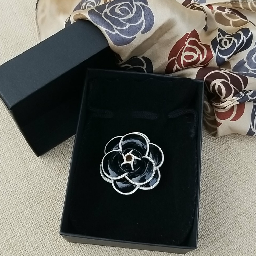 brooch